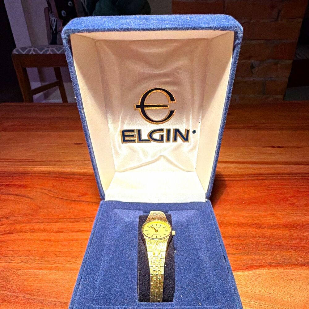 Elgin Women's Quartz Analog Wristwatch Gold Tone Bracelet Silver Dial w/ Box